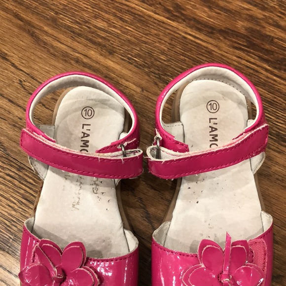 Size 10 L’Amour Sandals - Picture 4 of 10